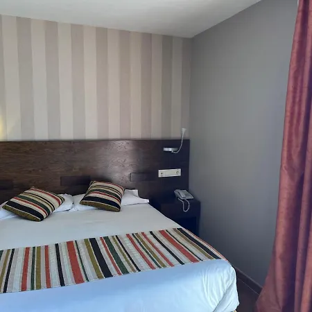 Hostal Los Coronales-2